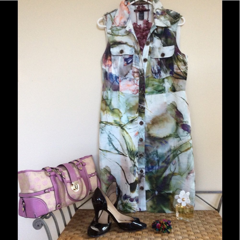 Yansi Gugel dress.